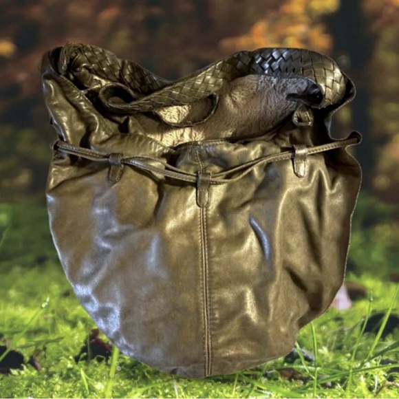 Bottega Veneta Army Green Leather Bag - Picture 1 of 4